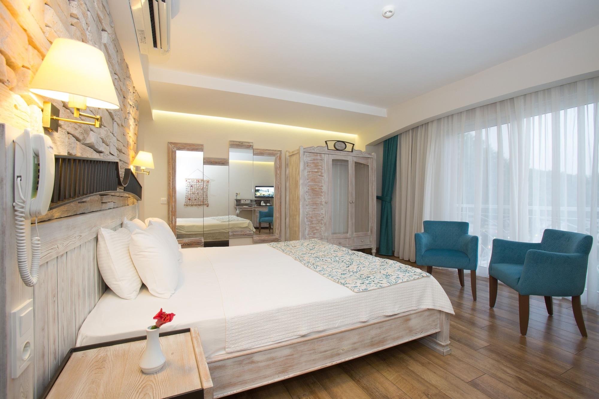 Dedeminn Marina Hotel Göcek Extérieur photo