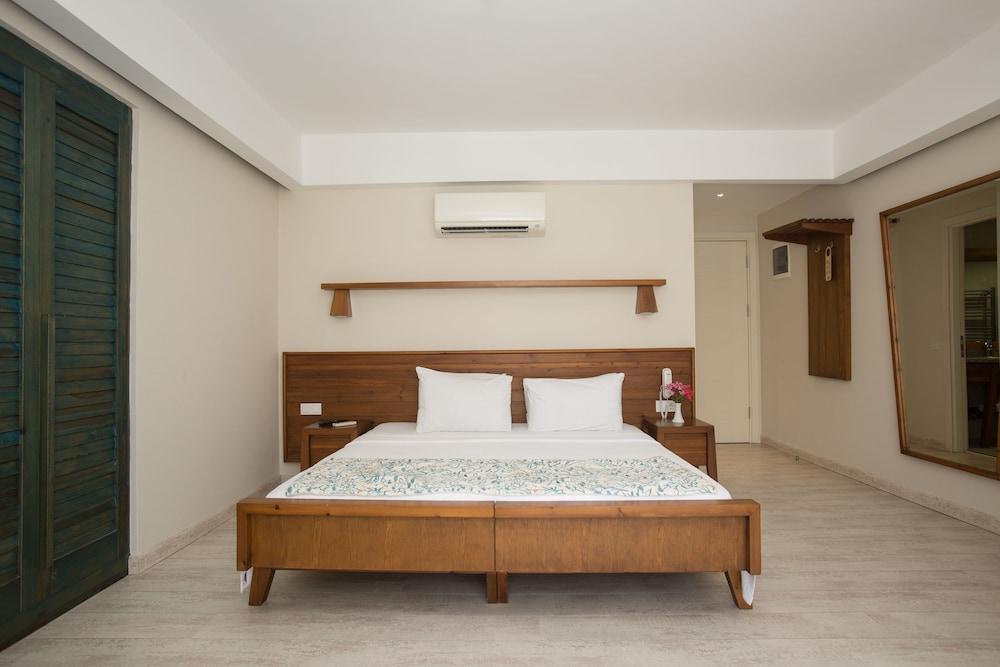 Dedeminn Marina Hotel Göcek Extérieur photo