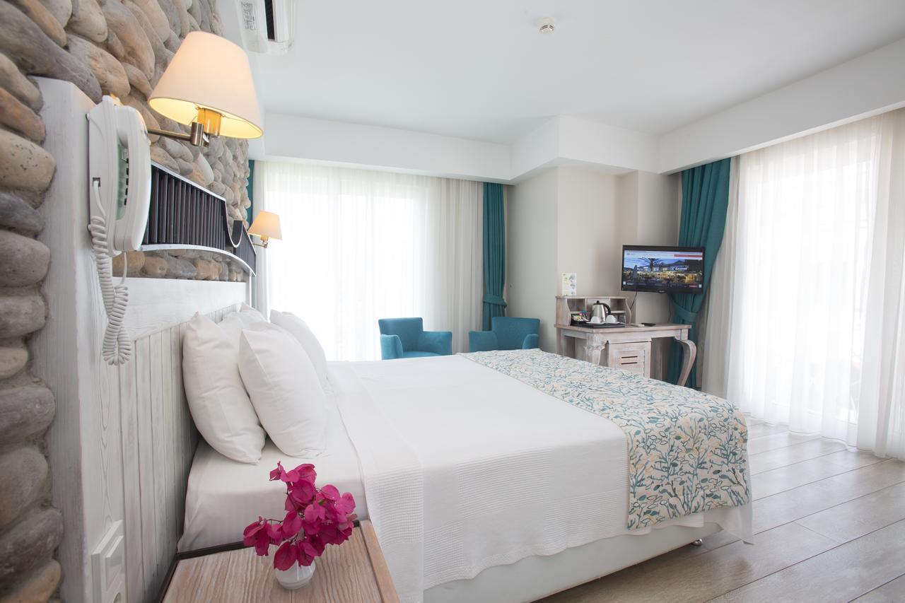 Dedeminn Marina Hotel Göcek Extérieur photo
